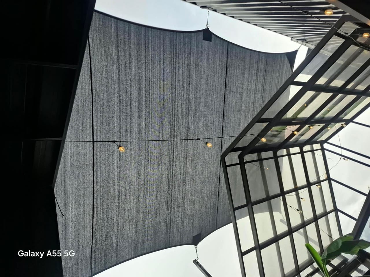 Velaria patio realizado por Sombra Hermanos