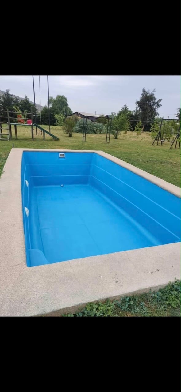 Piscina jardin realizado por Sombra Hermanos